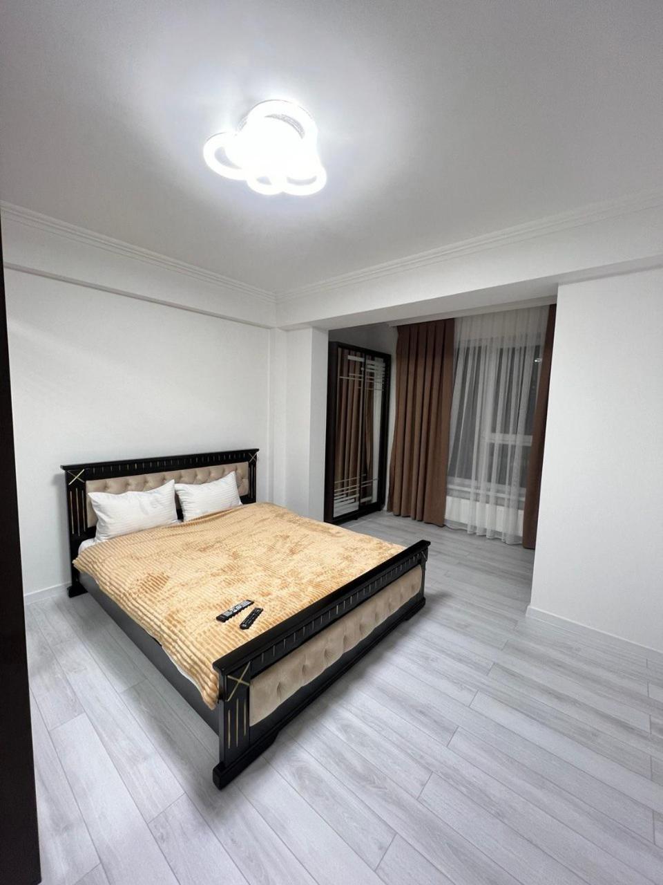 Luxury Aparts Chisináu Exterior foto
